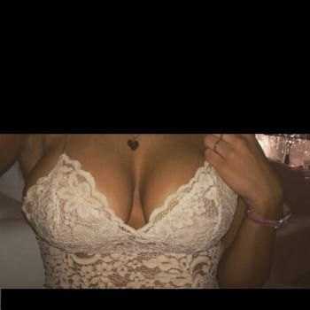 Alice-anne - Plan cul à Anières Profil de Alice-anne, 24 ans, Plan cul à Anières (Genève)
